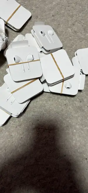 Genuine Apple EarPods Lightning Connector