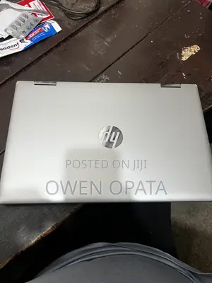 Laptop HP Pavilion 15-eh0050wm 8GB Intel Core i5 SSD 512GB