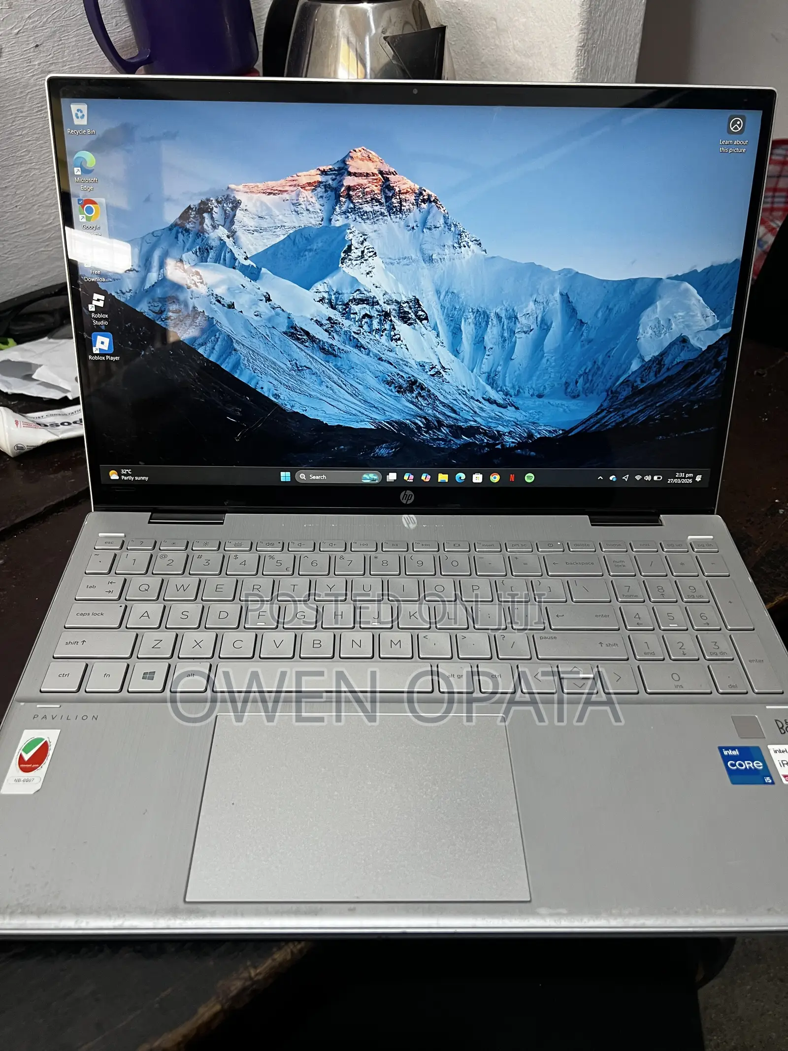 Laptop HP Pavilion 15-eh0050wm 8GB Intel Core i5 SSD 512GB