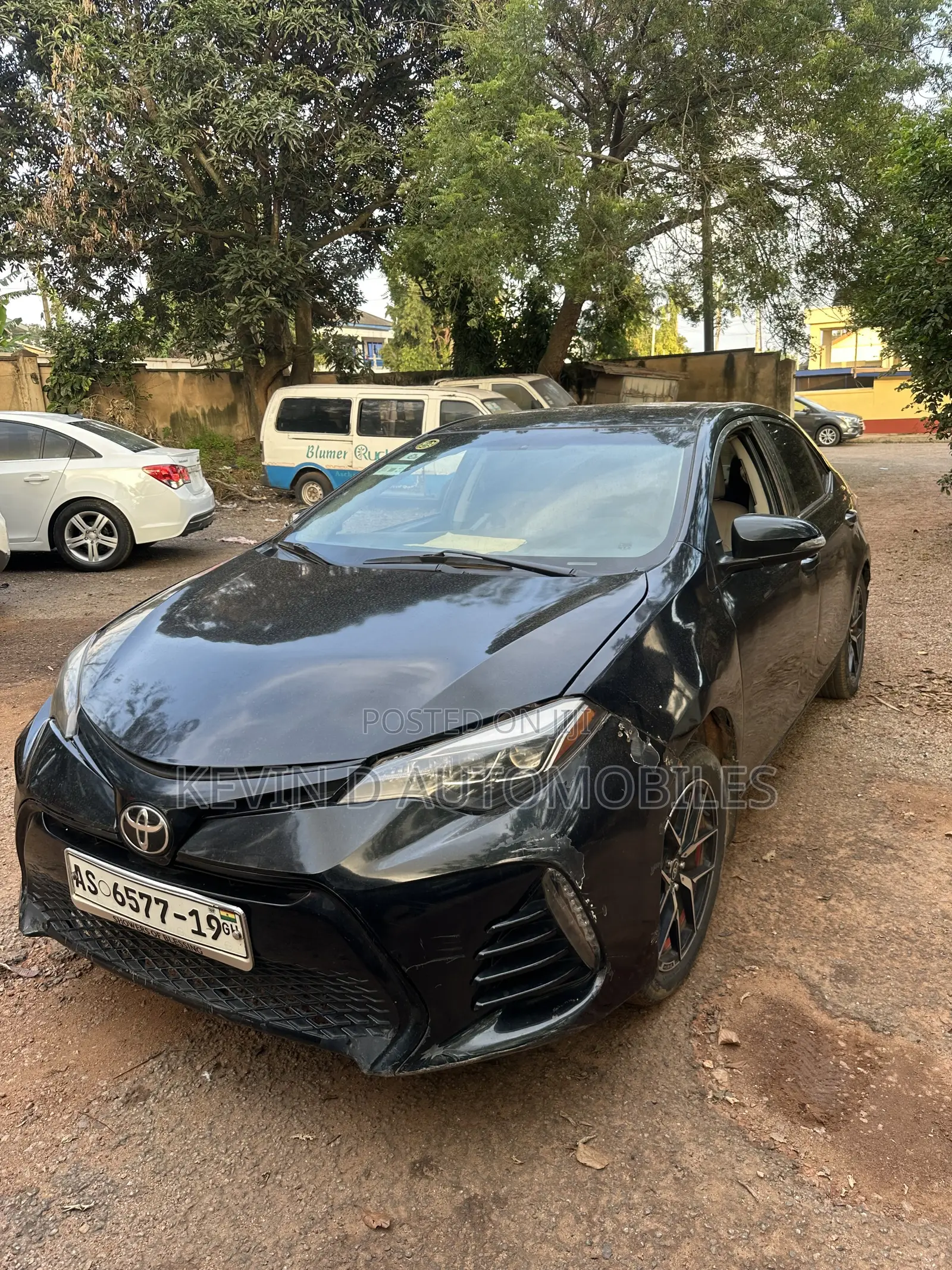 Toyota Corolla LE 4dr Sedan (1.8L 4cyl CVT) 2015 Black