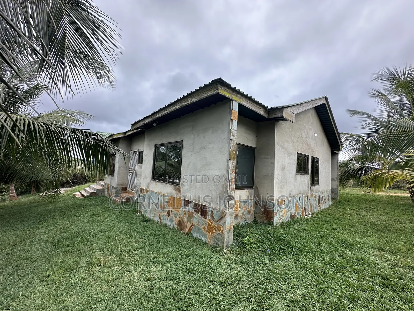 4bdrm House in Abura/Asebu/Kwamankese for rent