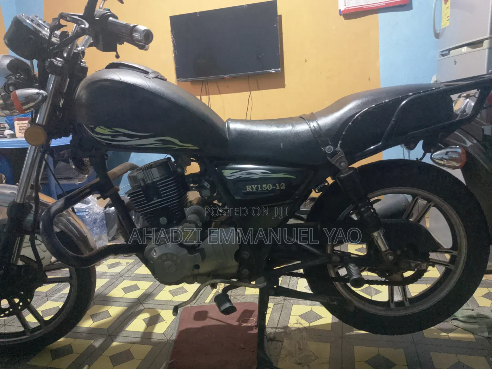 Royal RY150 2022 Black