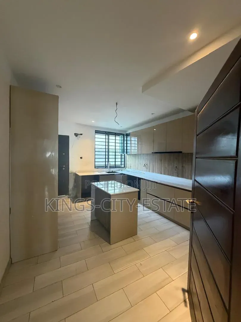3bdrm House in Odumasi Estate/Fise, Pokuase for sale