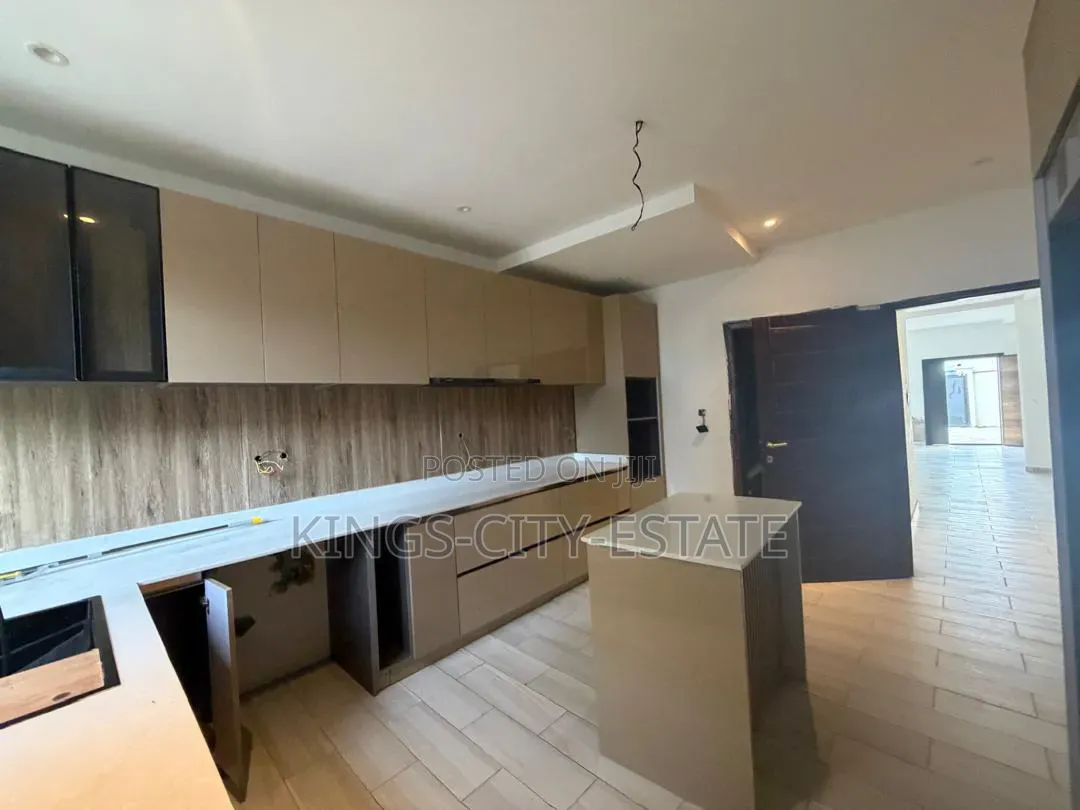 3bdrm House in Odumasi Estate/Fise, Pokuase for sale