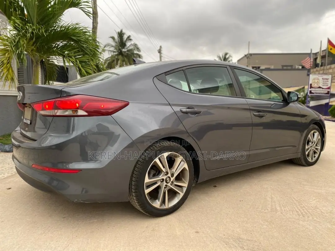 Hyundai Elantra Limited 2018 Gray