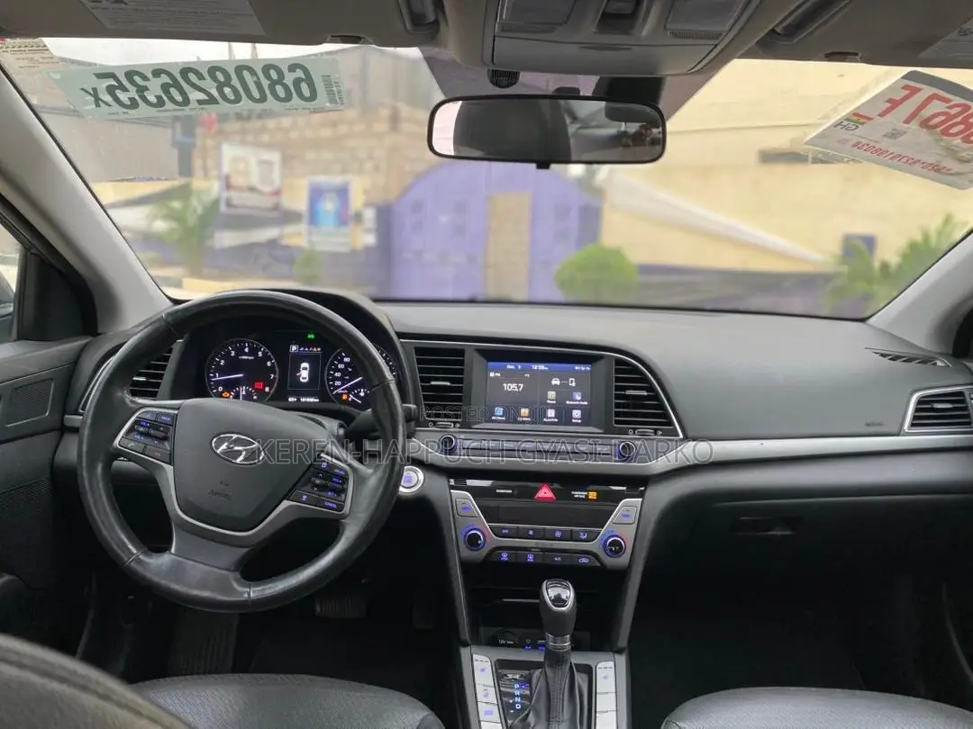 Hyundai Elantra Limited 2018 Gray
