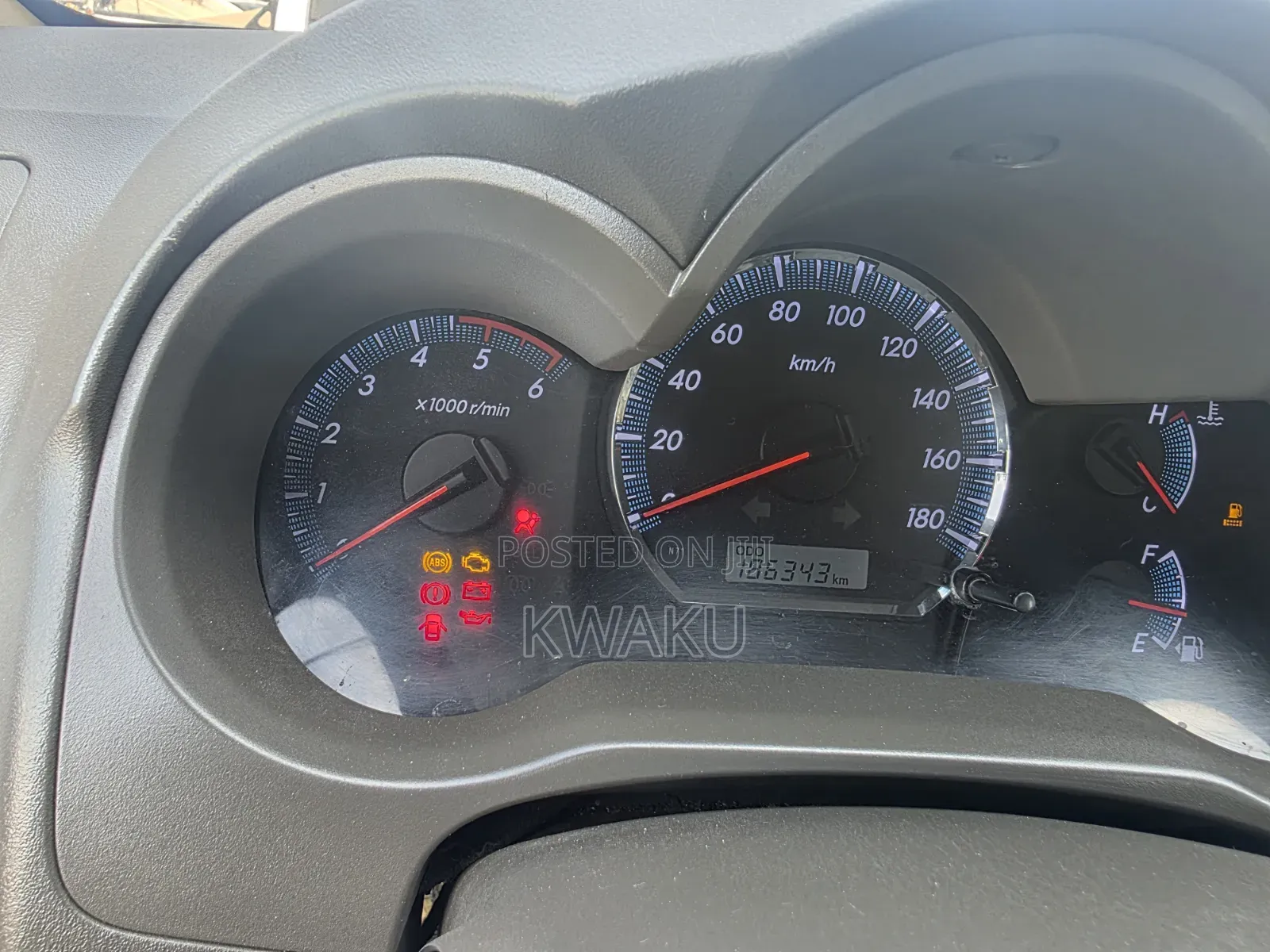 Toyota Fortuner 2012 Silver