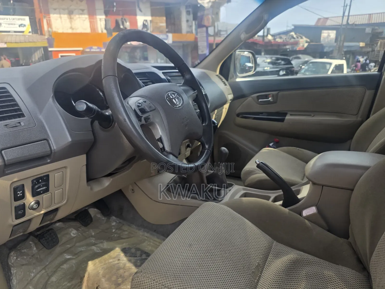 Toyota Fortuner 2012 Silver
