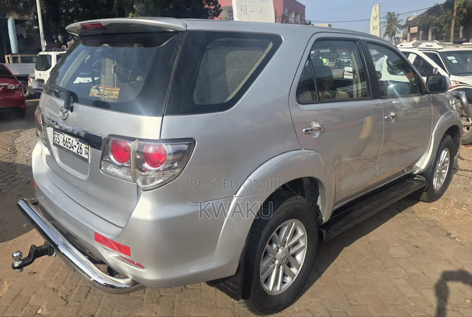 Toyota Fortuner 2012 Silver
