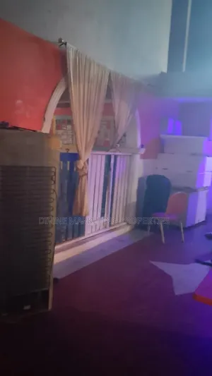 5bdrm House in Deeper Life, Market for sale