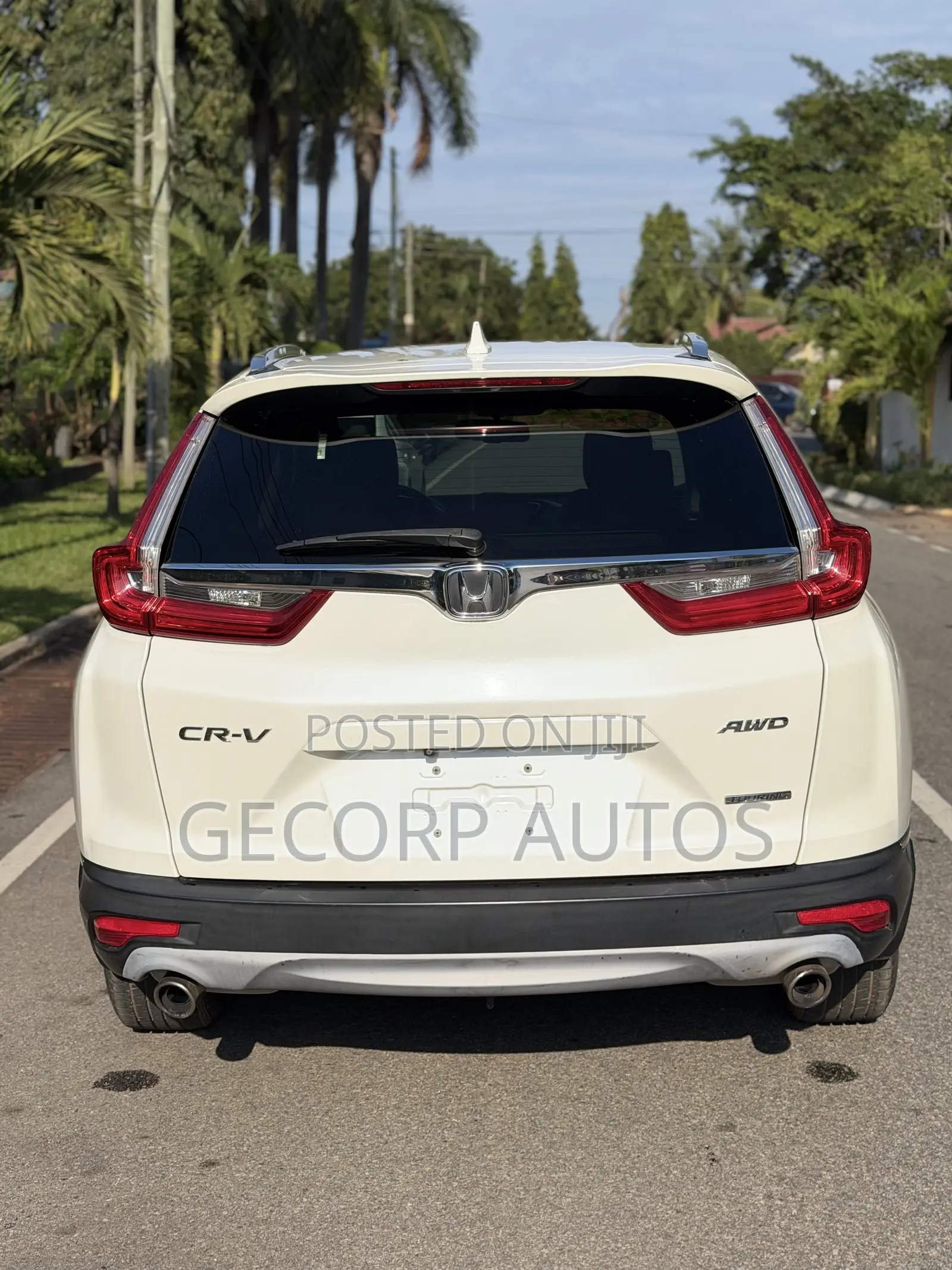 Honda CR-V Touring 4dr SUV AWD (1.5L 4cyl CVT) 2017 White