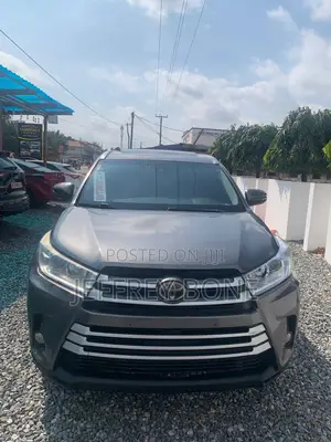 Toyota Highlander Limited 4x2 V6 (3.5L 6cyl 8A) 2018 Gray