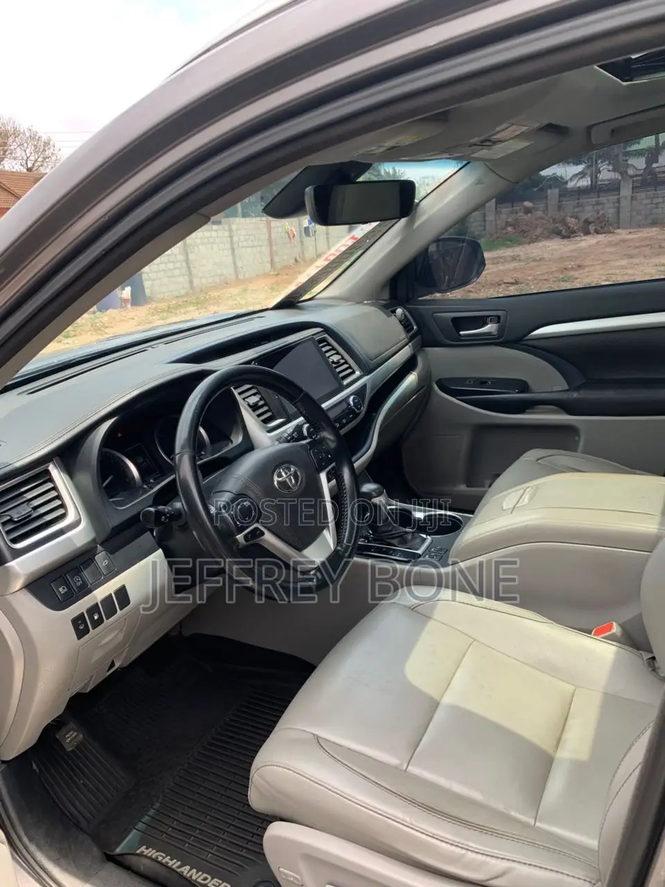 Toyota Highlander Limited 4x2 V6 (3.5L 6cyl 8A) 2018 Gray