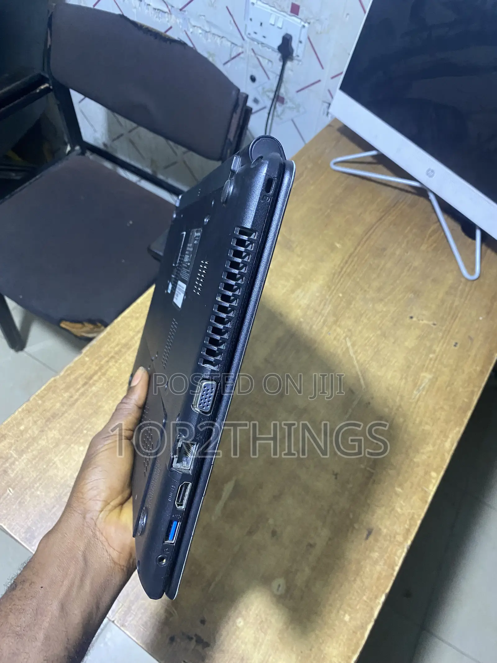 Laptop Packard Bell 4GB Intel HDD 320GB