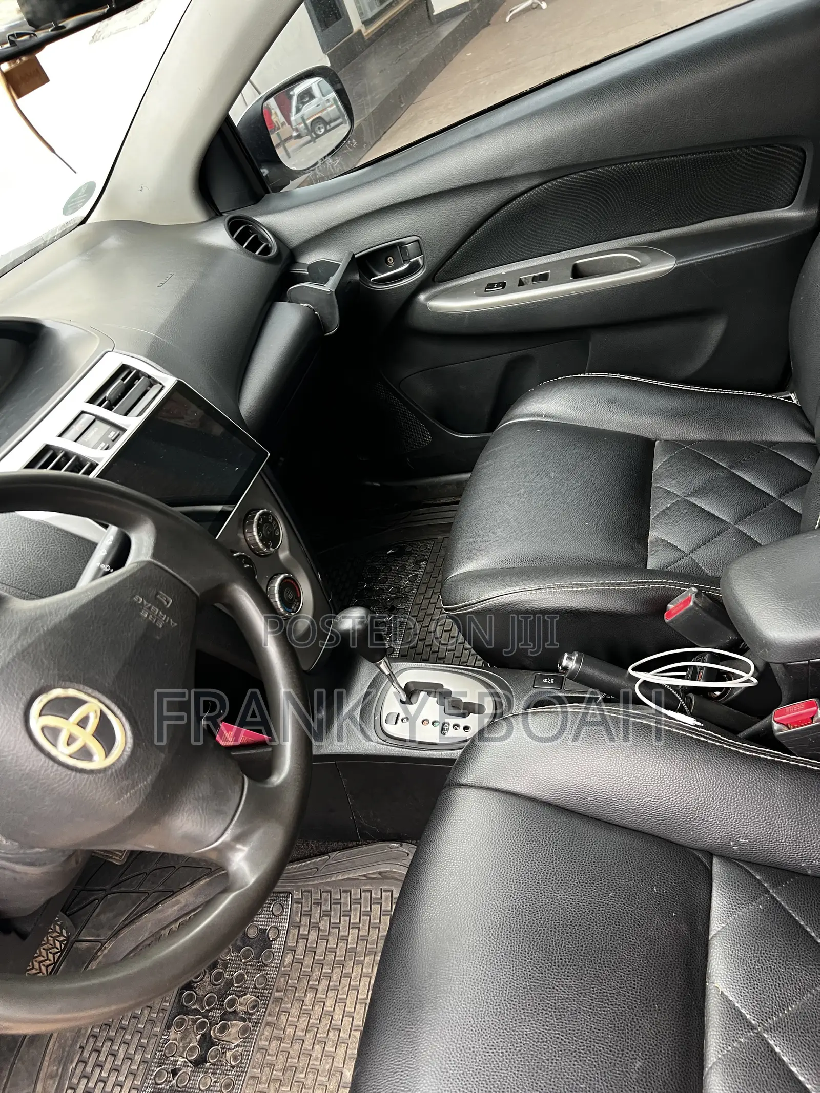 Toyota Yaris 2010 Gray