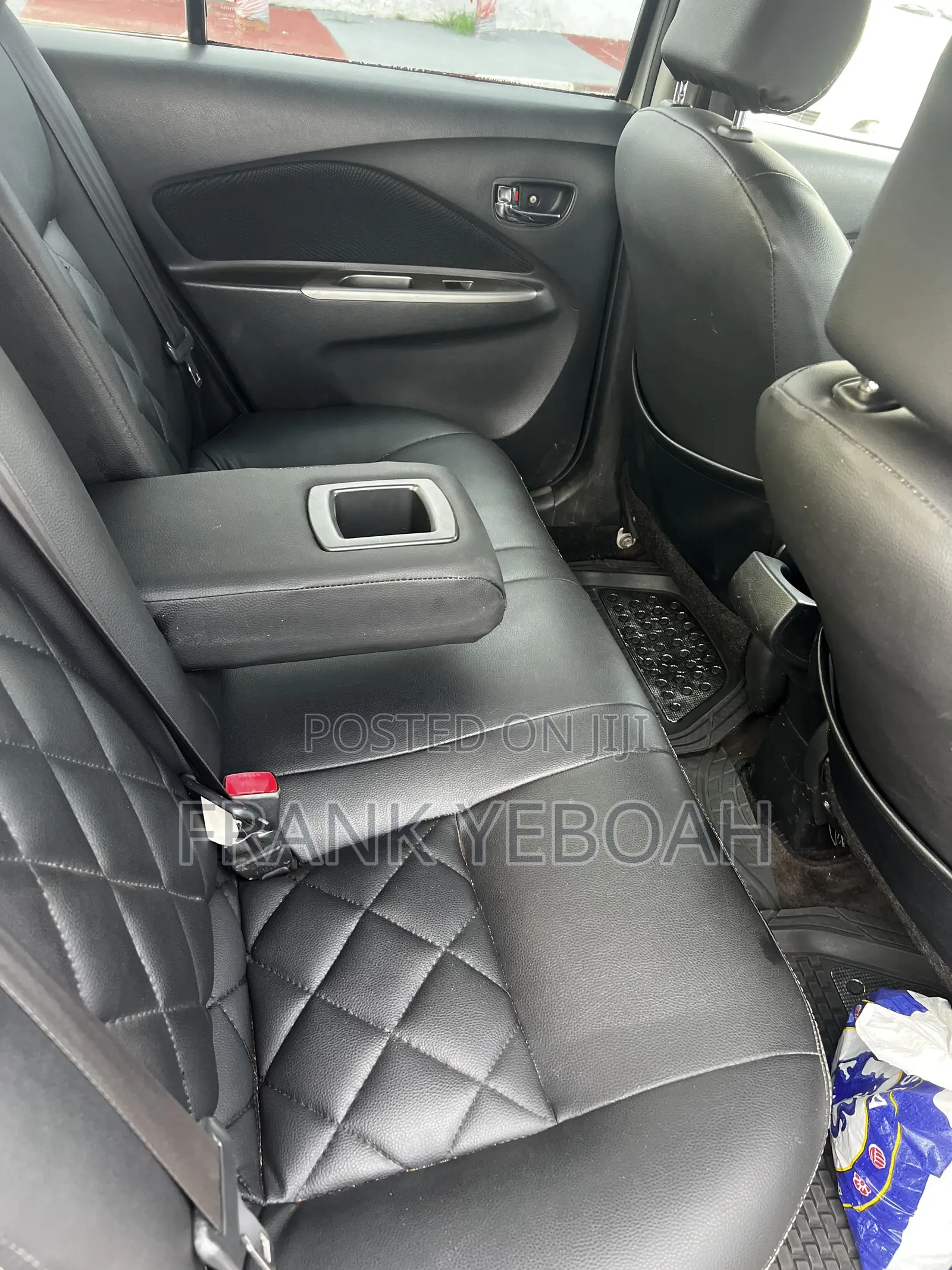 Toyota Yaris 2010 Gray