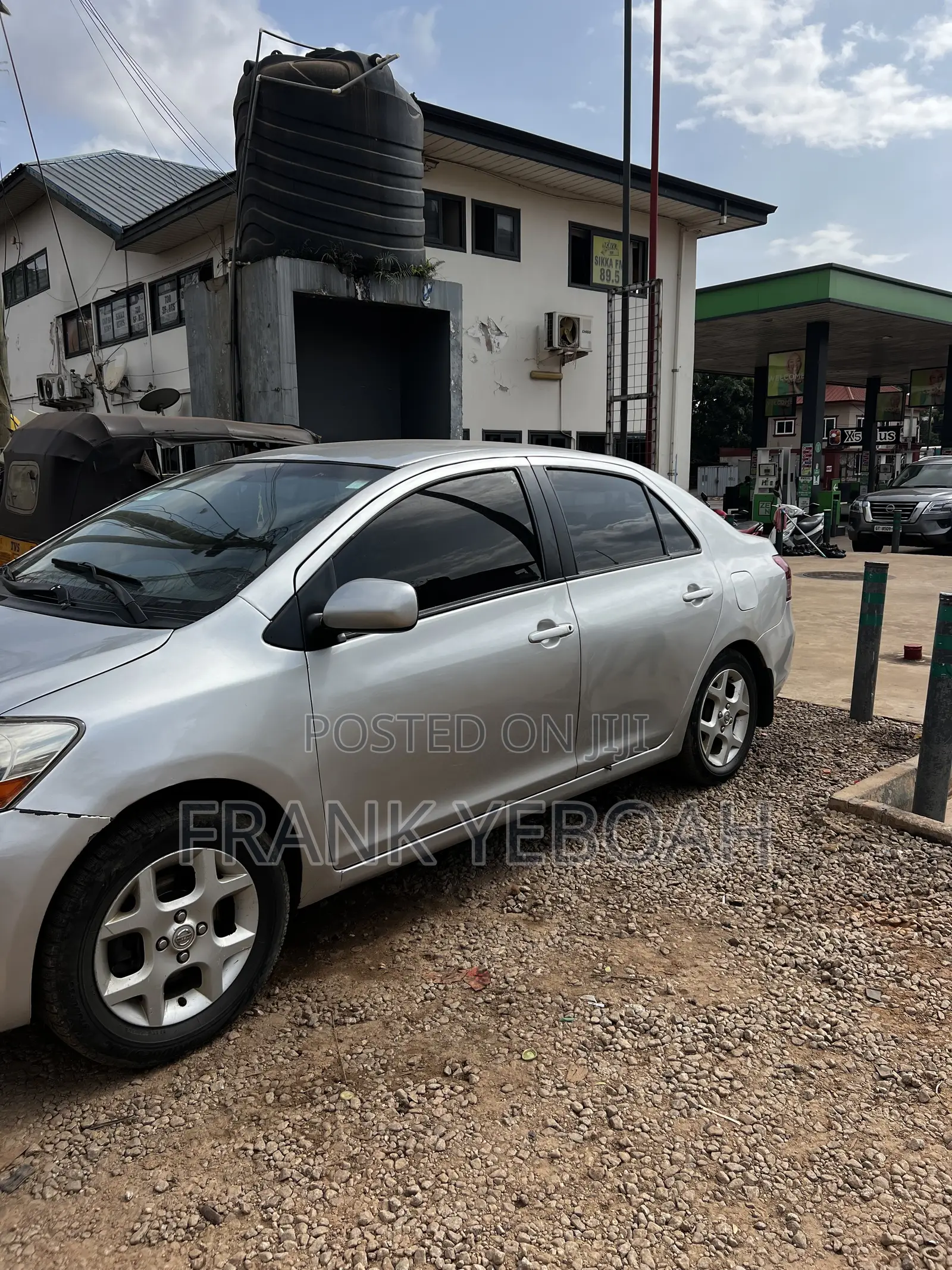 Toyota Yaris 2010 Gray
