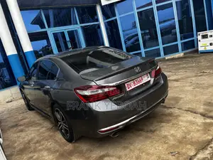 Honda Accord Sport SE 4dr Sedan FWD (2.4L 4cyl 2A) 2017 Gray