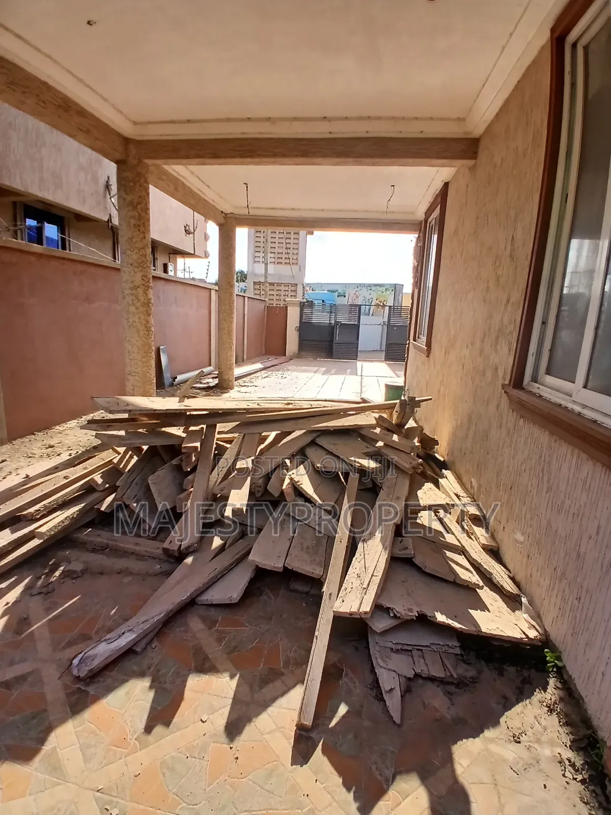 4bdrm House in Spintex, Baatsona Total for sale