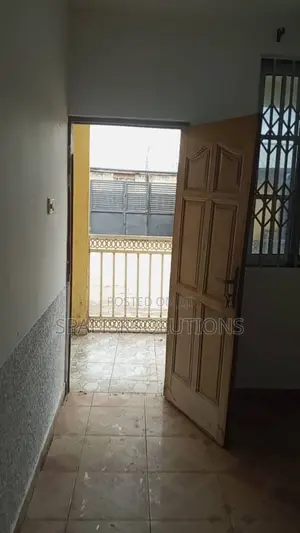 3bdrm Apartment in Ablekuma for sale