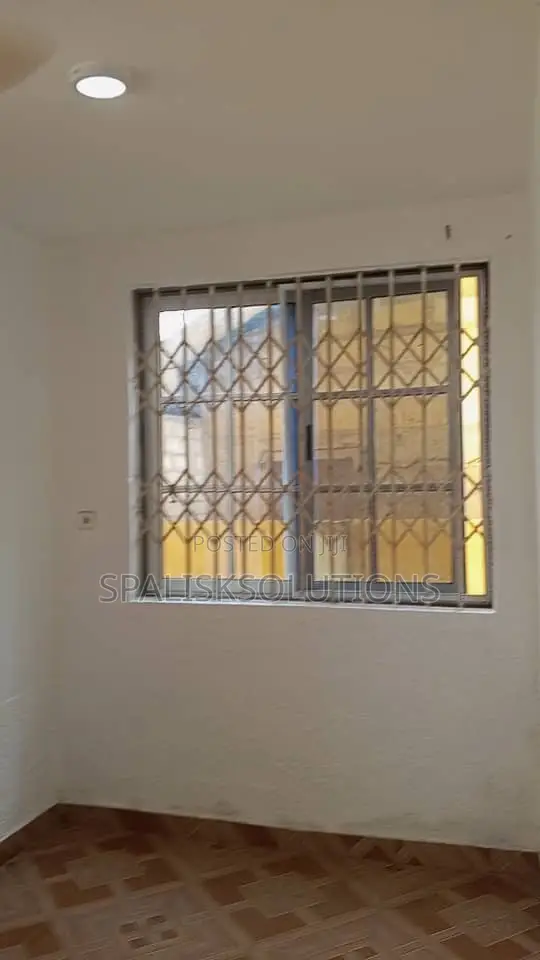 3bdrm Apartment in Ablekuma for sale