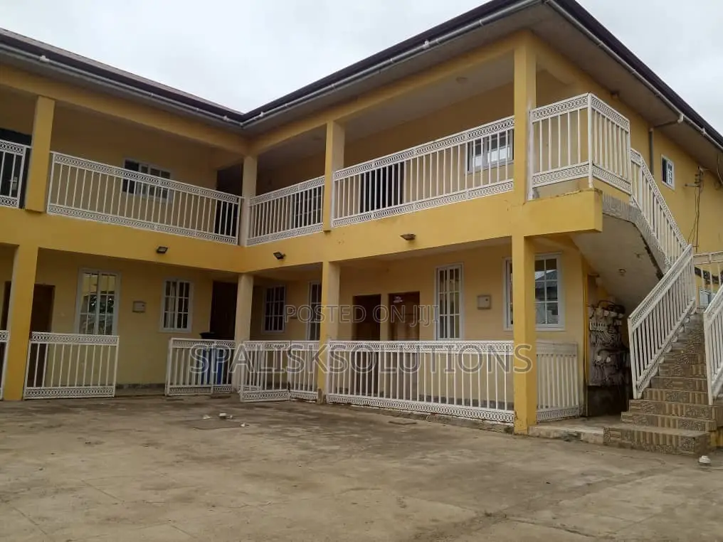3bdrm Apartment in Ablekuma for sale
