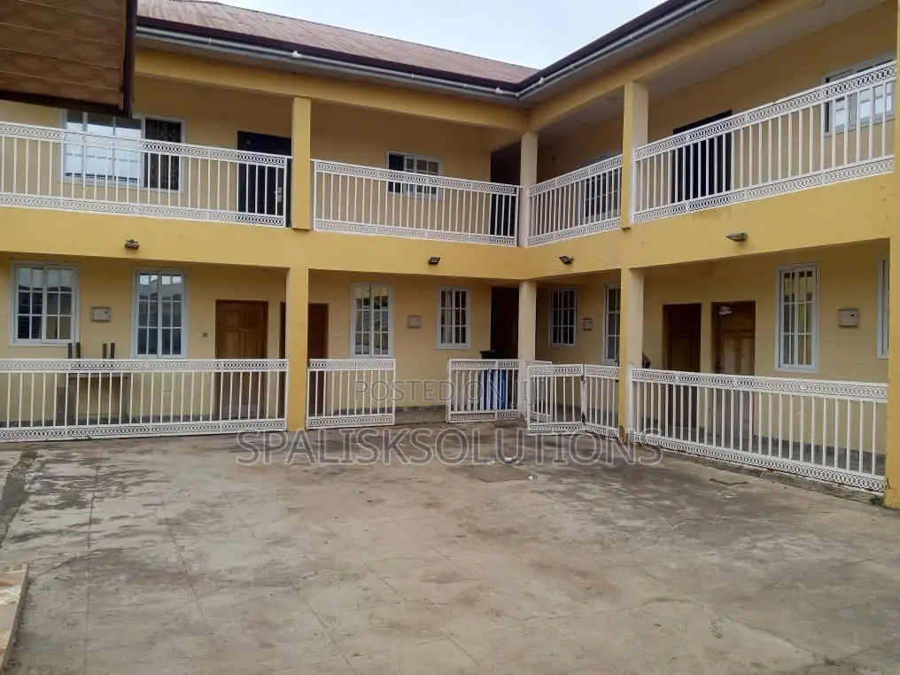 3bdrm Apartment in Ablekuma for sale