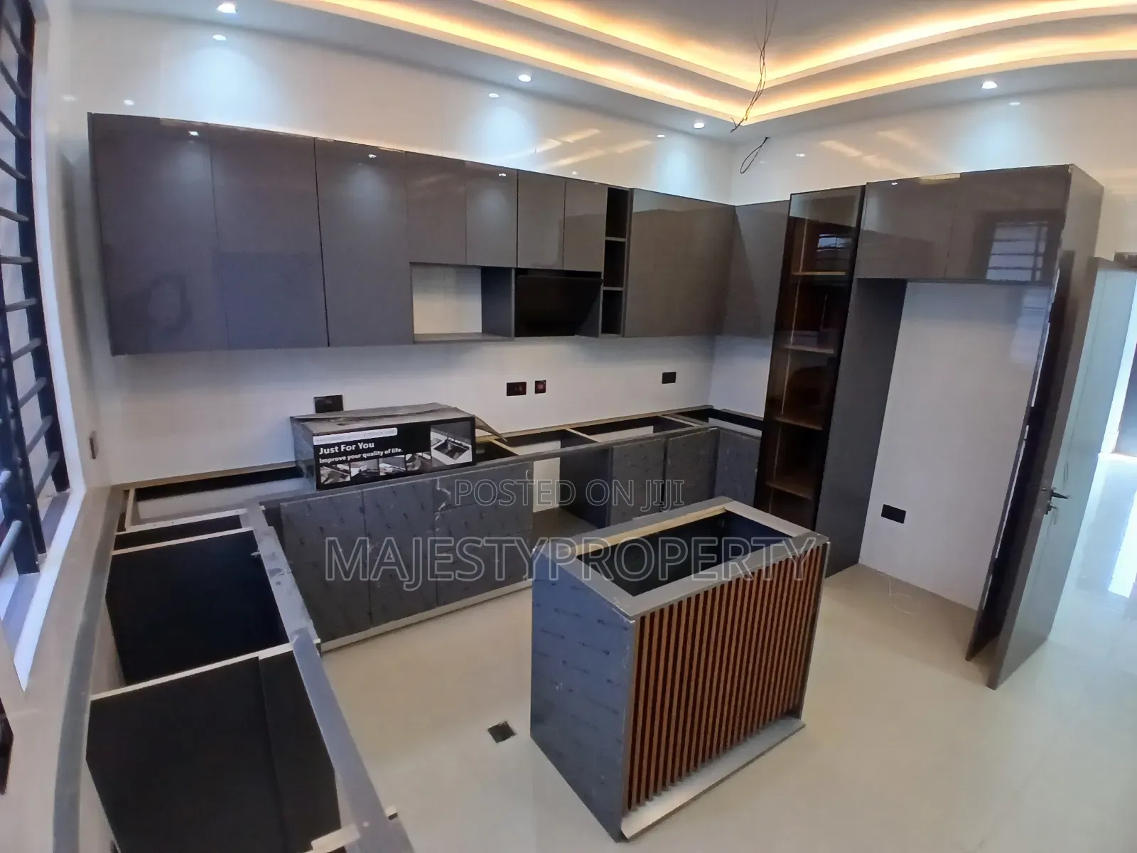 4bdrm House in Batsona, Baatsona Total for sale