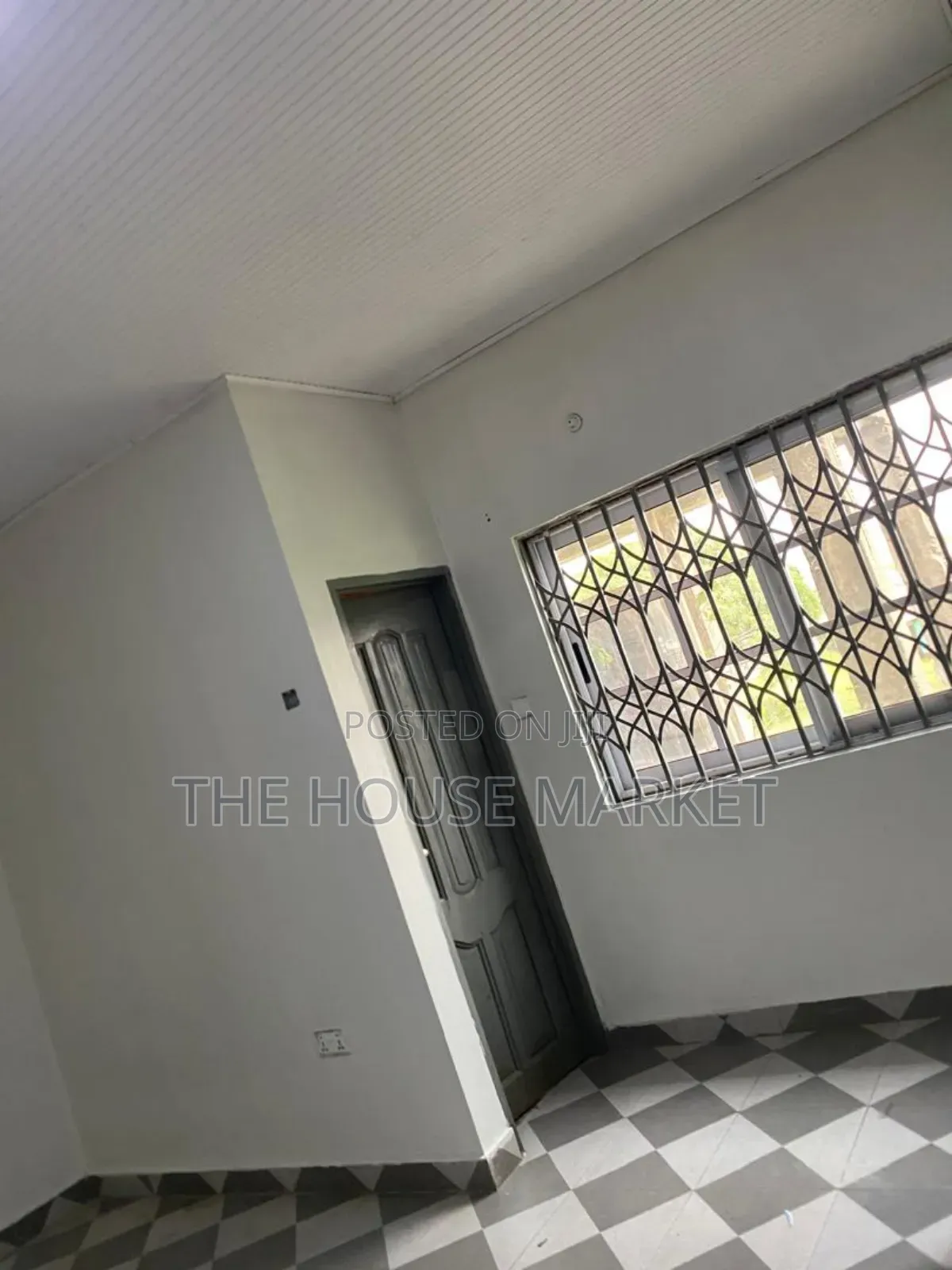 3bdrm House in Tamso Estate, Tarkwa Nsuaem for rent