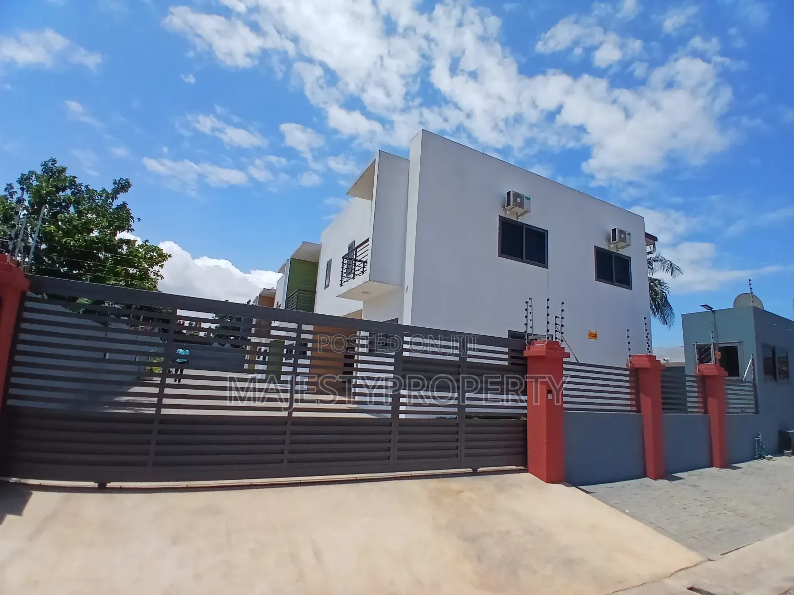2bdrm Apartment in Batsona, Baatsona Total for sale