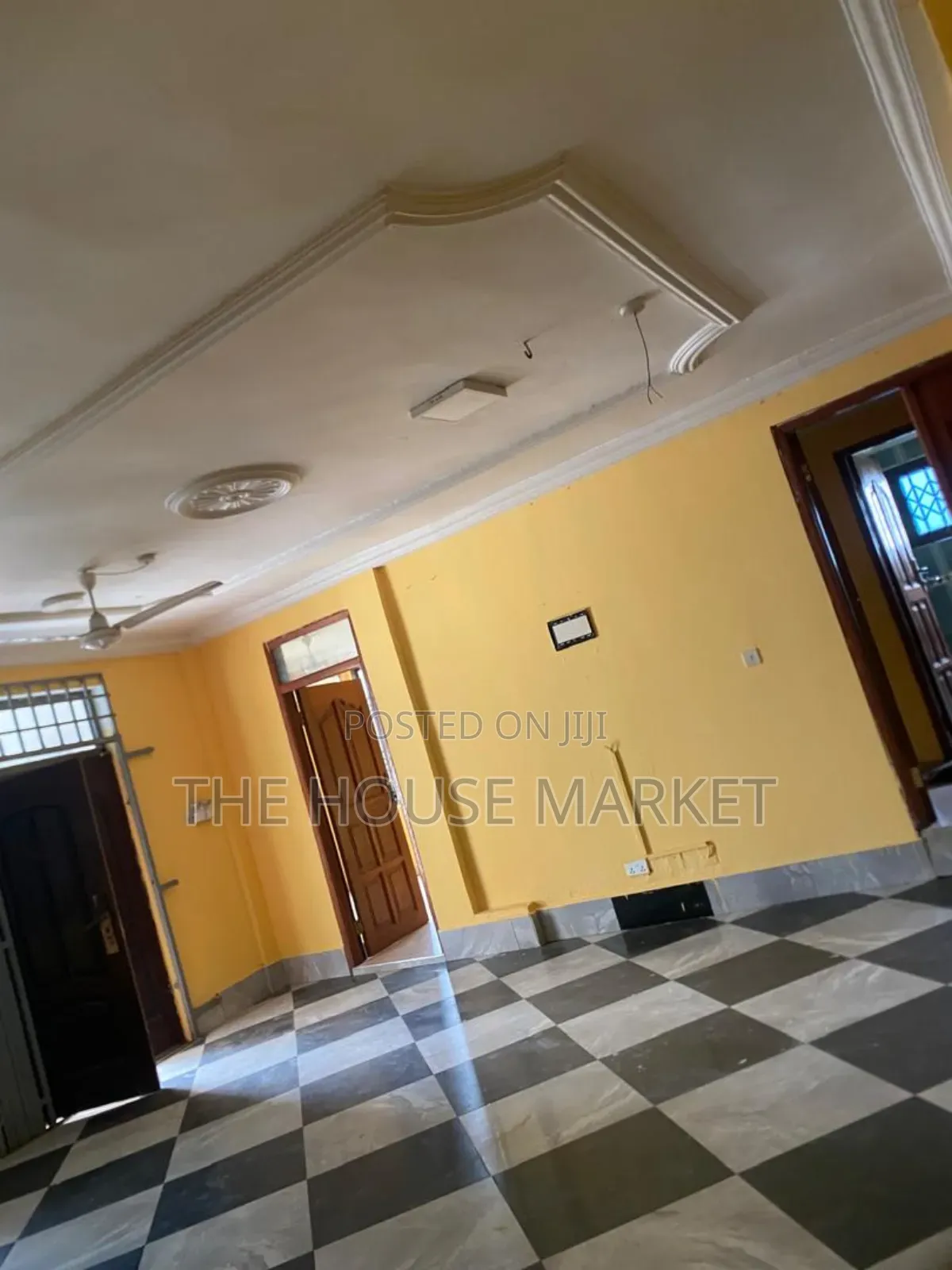 3bdrm House in Akyem Road, Tarkwa Nsuaem for rent