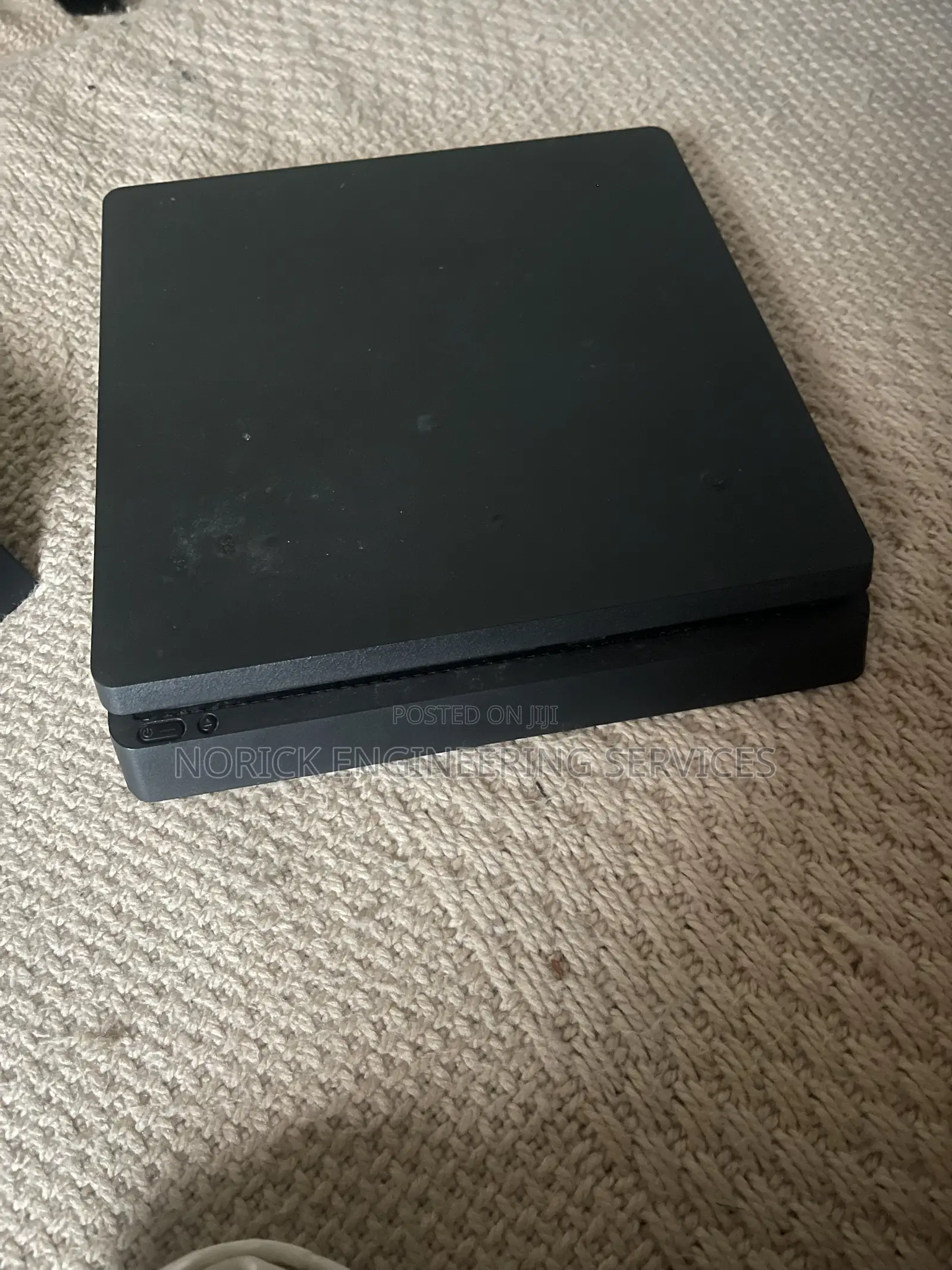 PlayStation 4 Slim