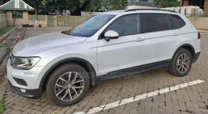 Volkswagen Tiguan 2.0T SE 2021 White