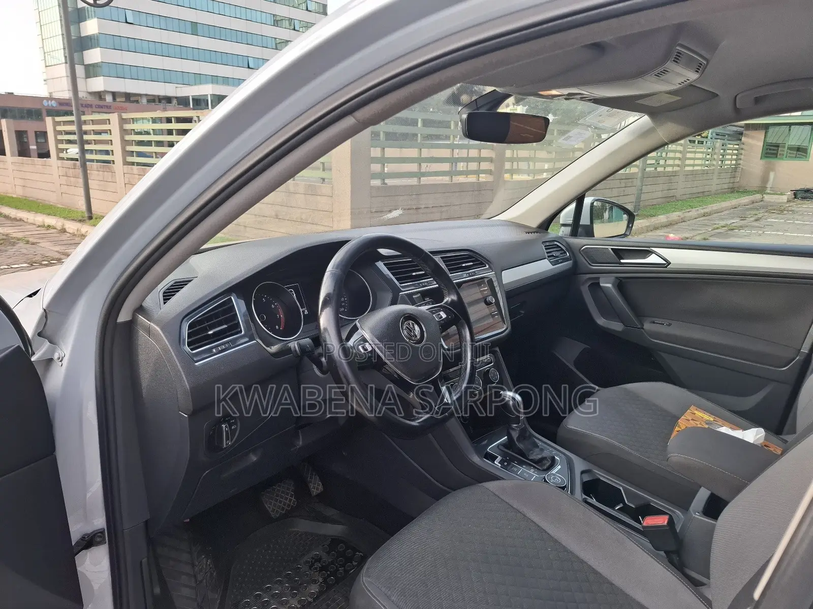 Volkswagen Tiguan 2.0T SE 2021 White