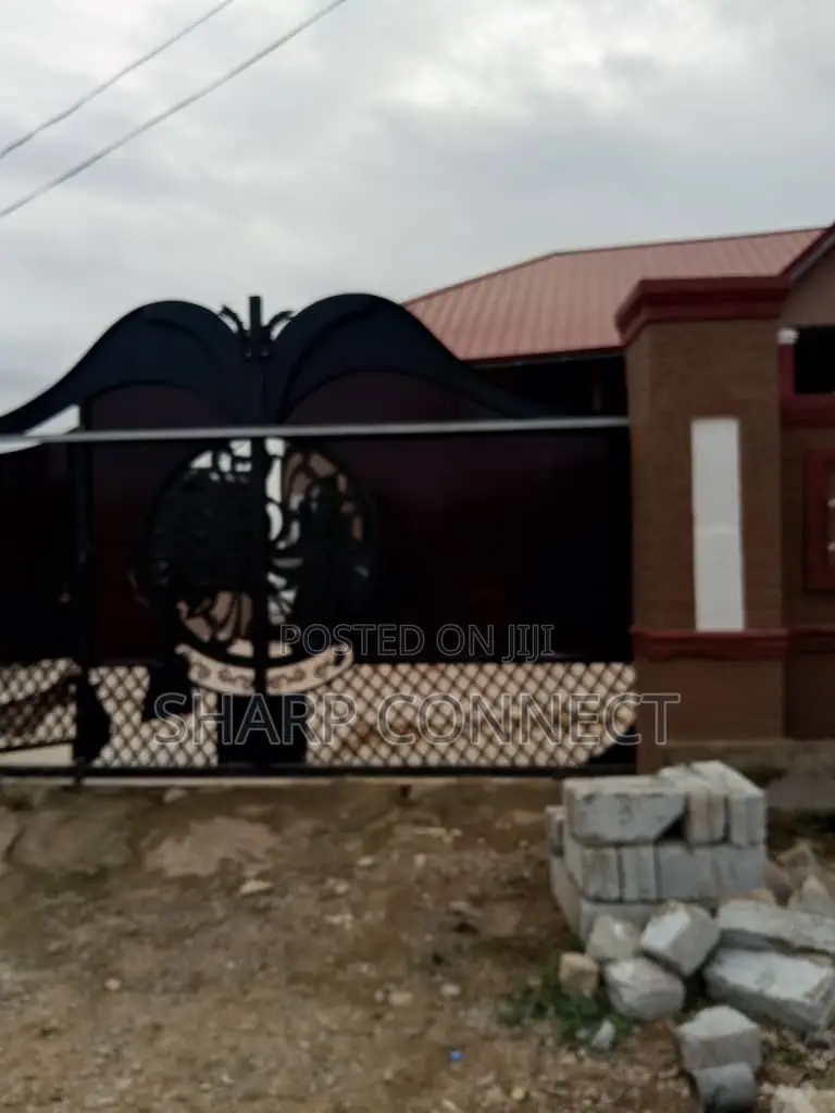 1bdrm Apartment in Sharp-Connect., Adade for rent