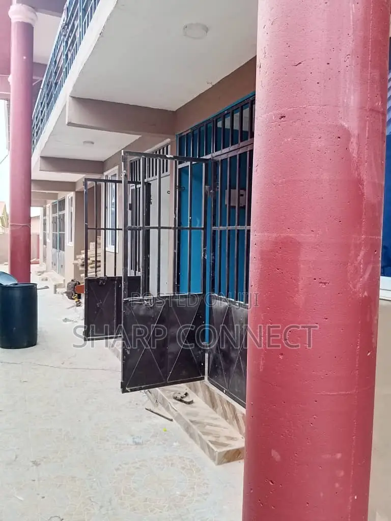 1bdrm Apartment in Sharp-Connect., Adade for rent