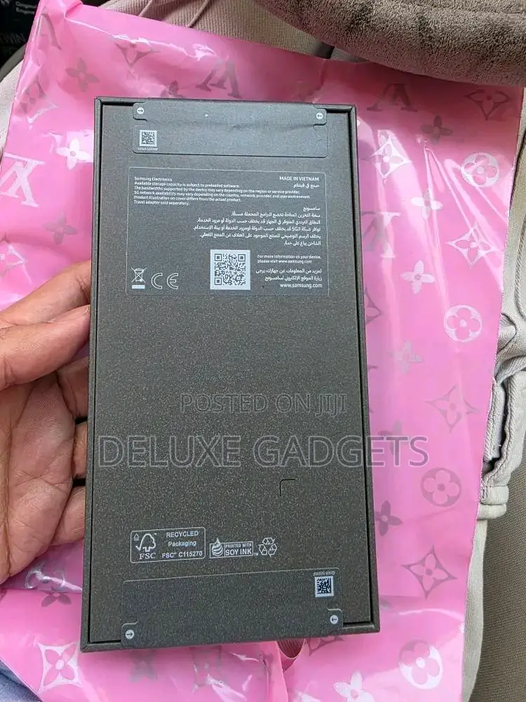 New Samsung Galaxy S26 Ultra 5G 1 TB Black