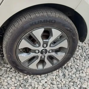 Kia Morning 2017 Off white