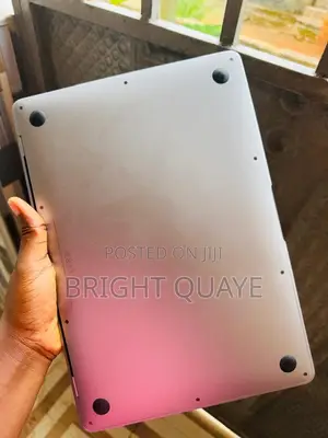 Laptop Apple MacBook 2018 8GB Intel Core i5 SSD 128GB