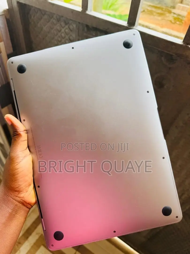 Laptop Apple MacBook 2018 8GB Intel Core i5 SSD 128GB