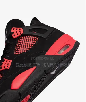 Air Jordan 4 Retro "Red Thunder