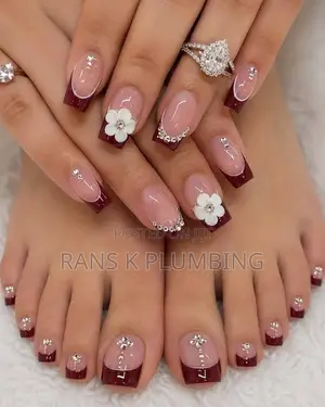 Makeup Nails Artist