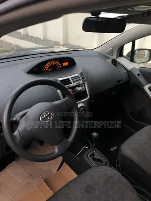 Toyota Vitz 2010 Black