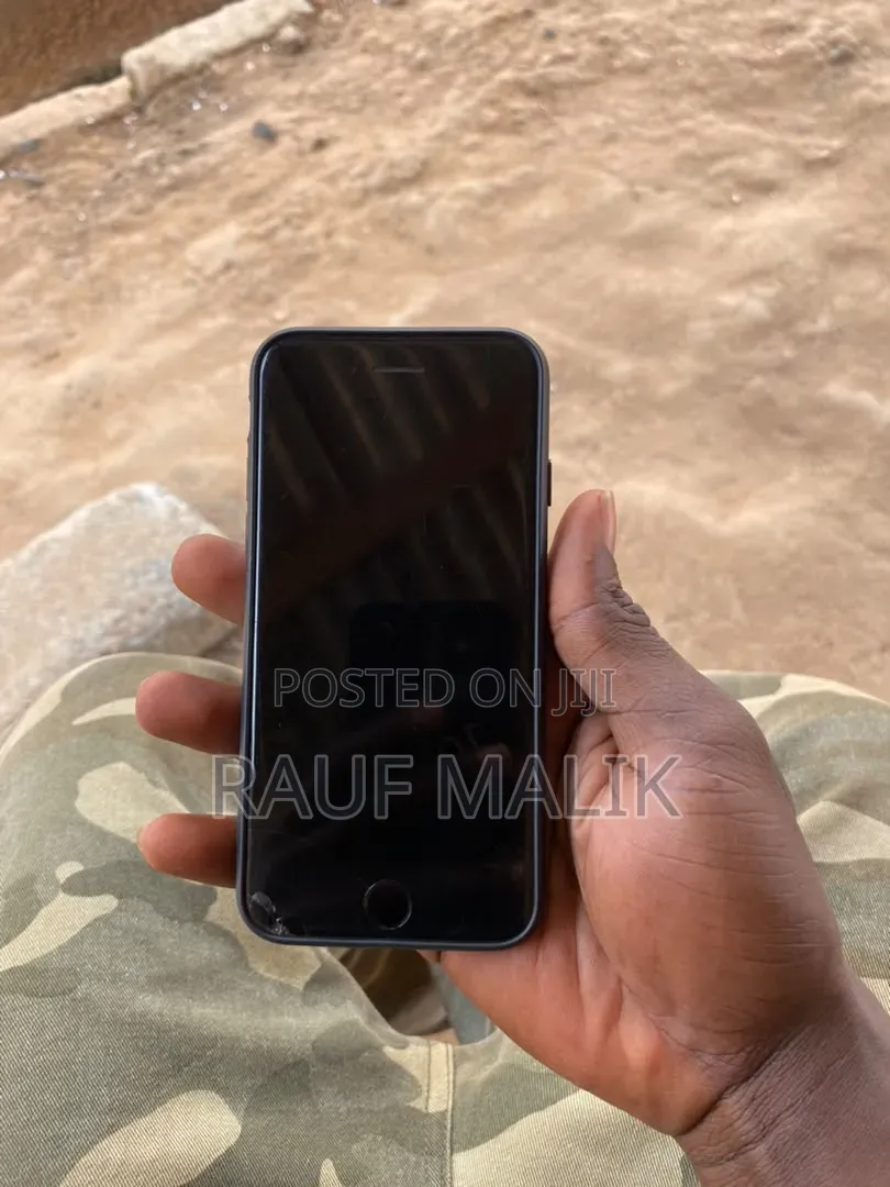 Apple iPhone 8 64 GB Black