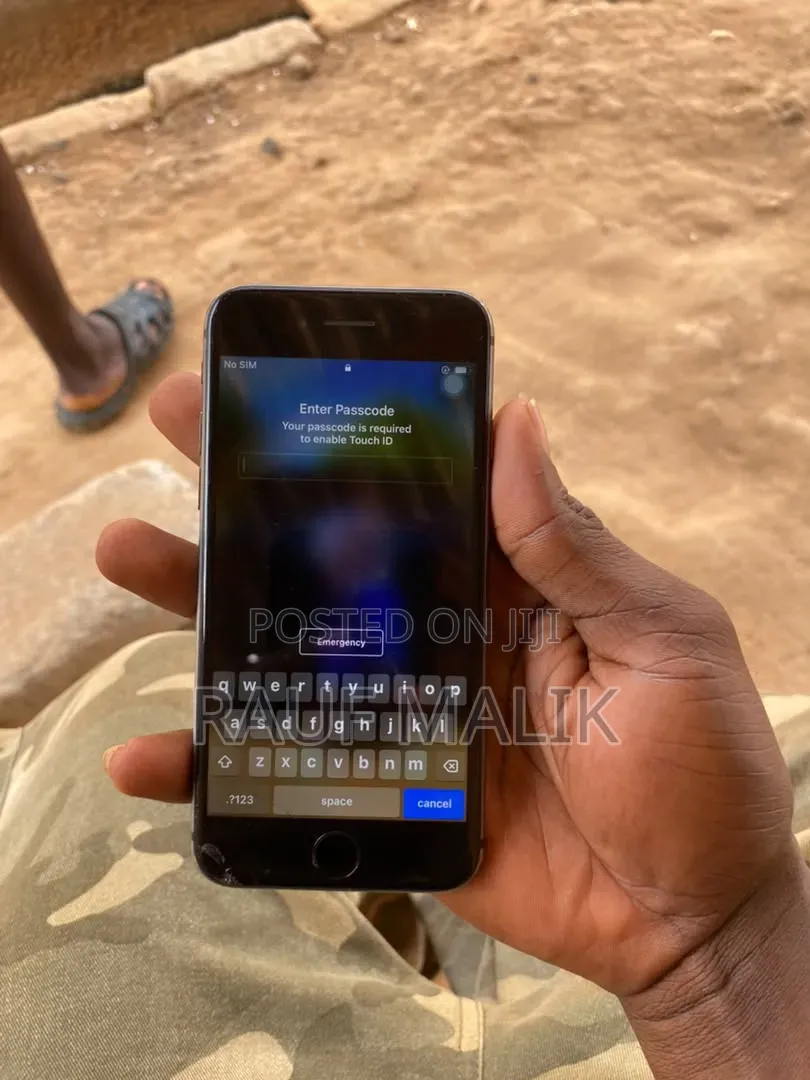 Apple iPhone 8 64 GB Black
