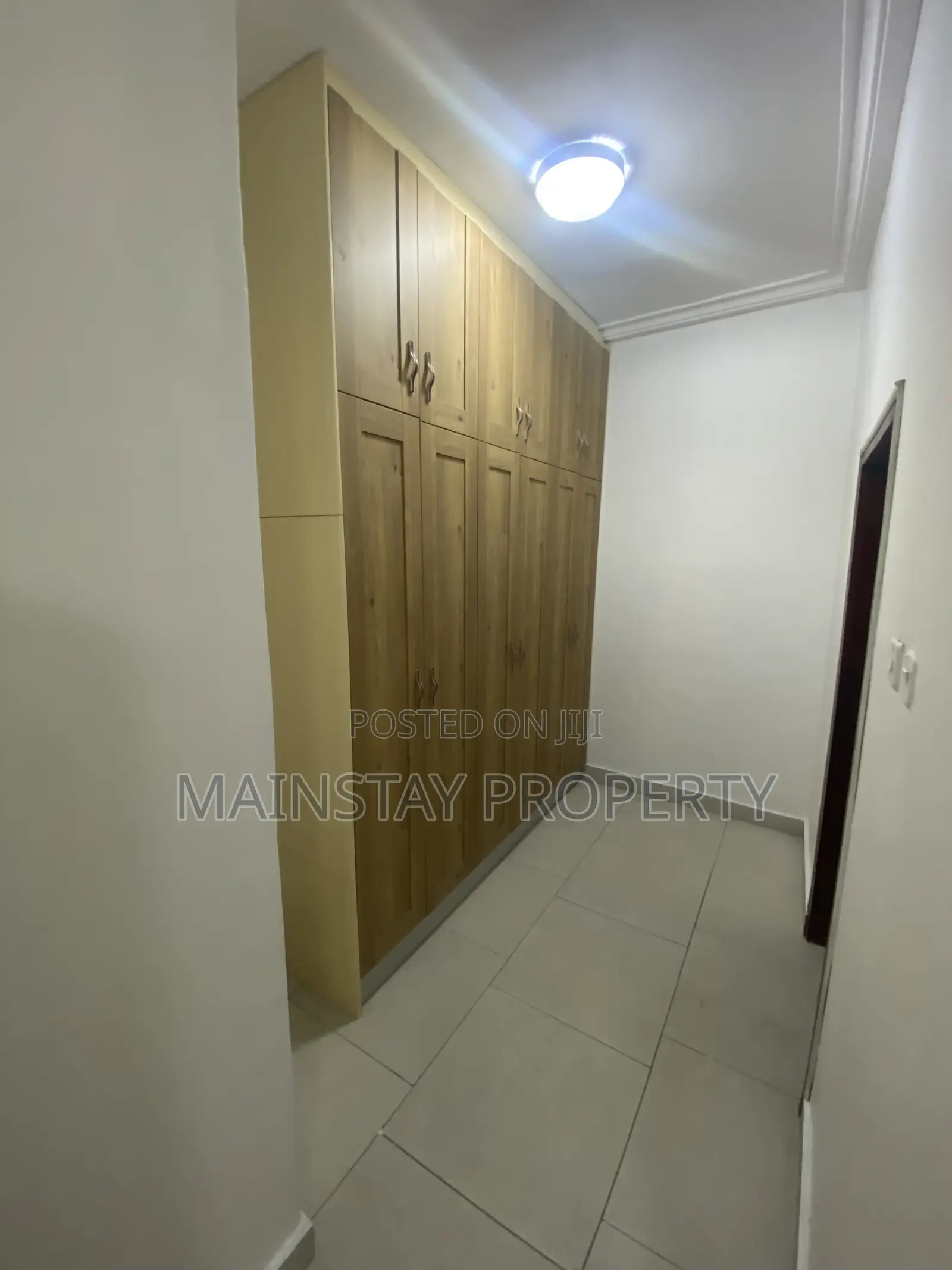 3bdrm House in Mainstay Estates, Airport Residential Area for rent