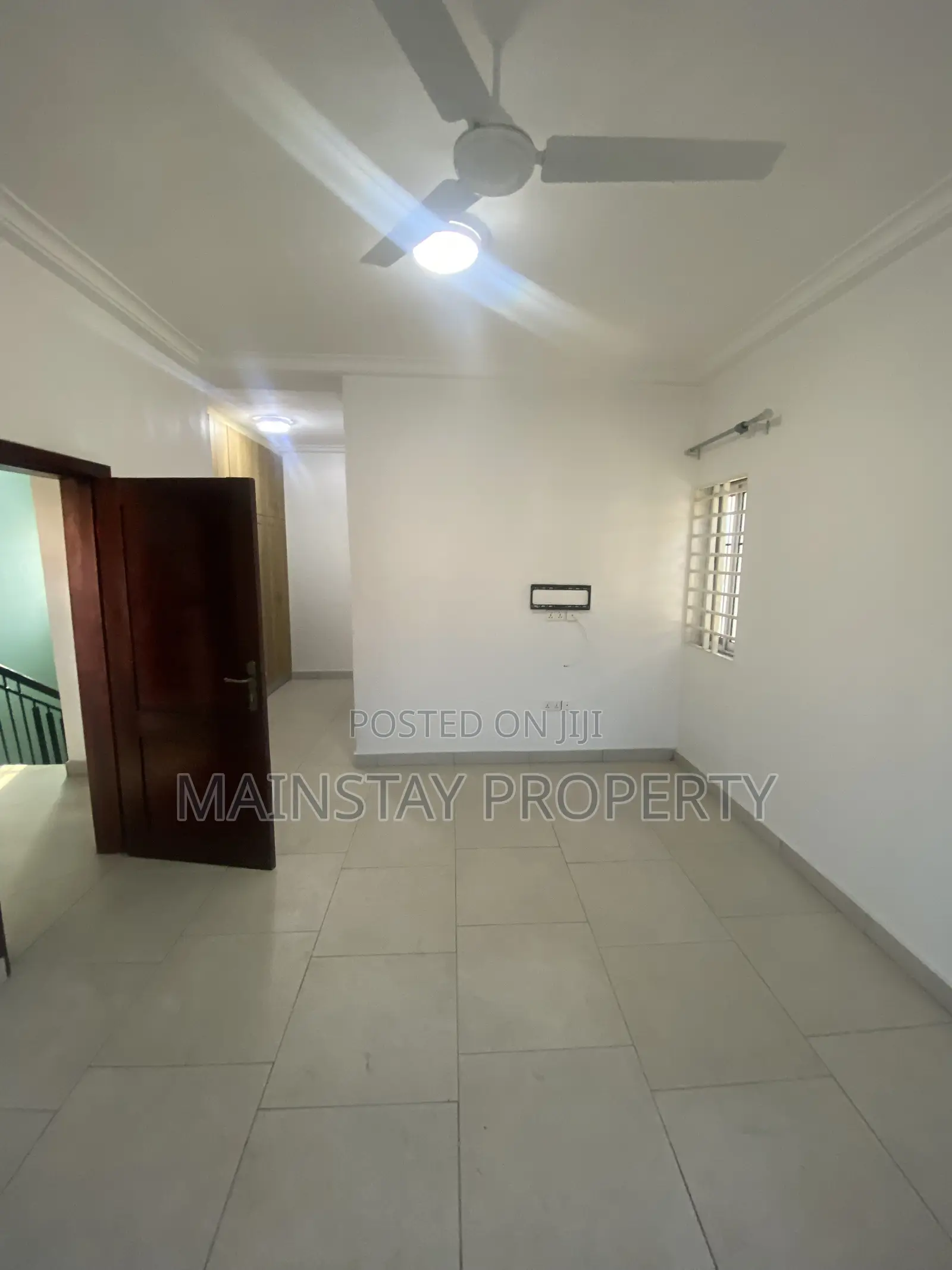3bdrm House in Mainstay Estates, Airport Residential Area for rent