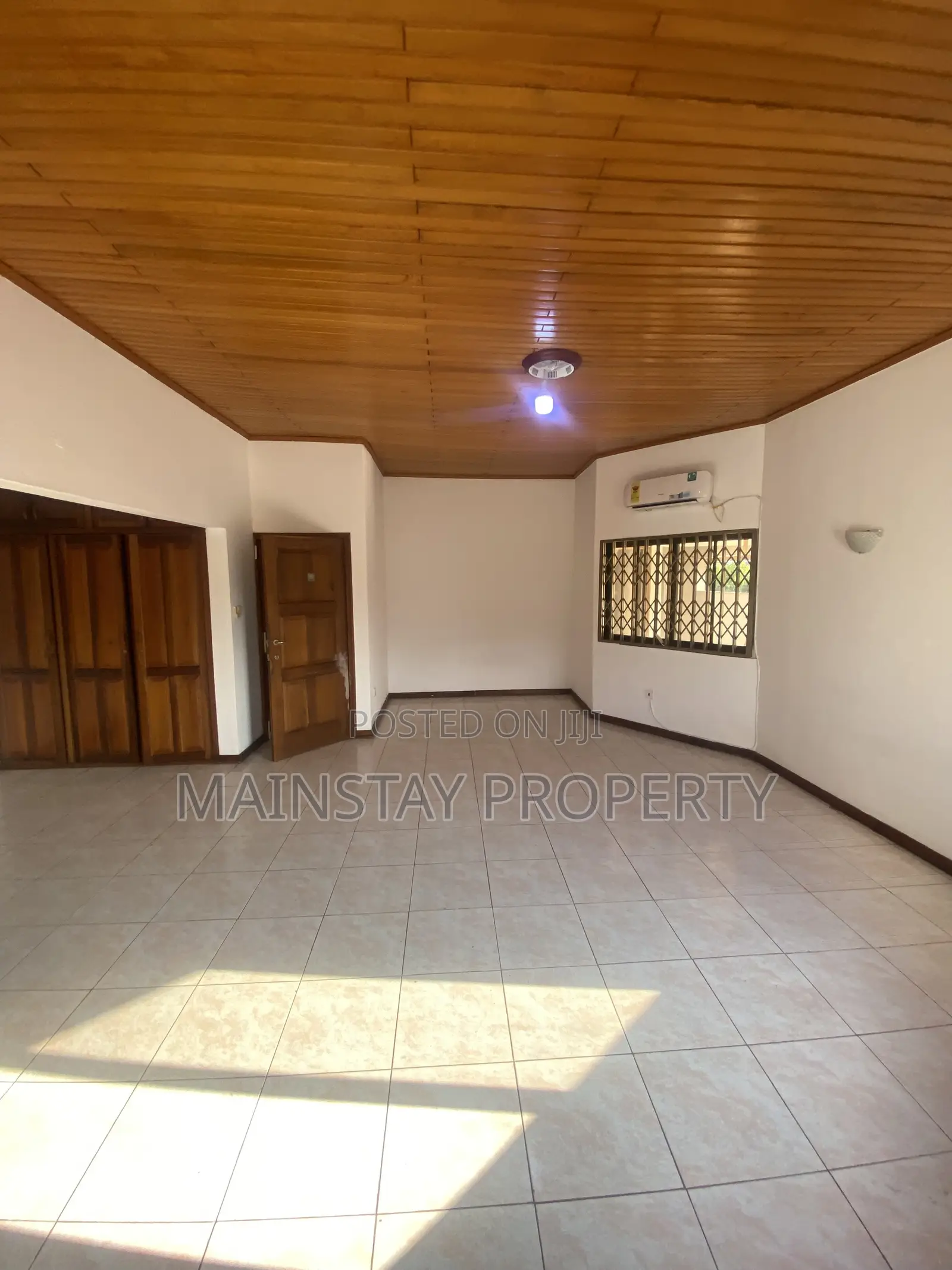 7bdrm House in Mainstay Estates, Airport Residential Area for rent