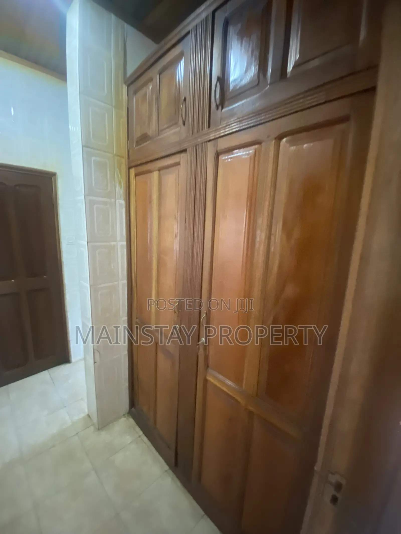 7bdrm House in Mainstay Estates, Airport Residential Area for rent