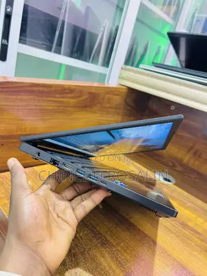 Laptop Acer Nitro V 15 16GB Intel Core i7 SSD 1T